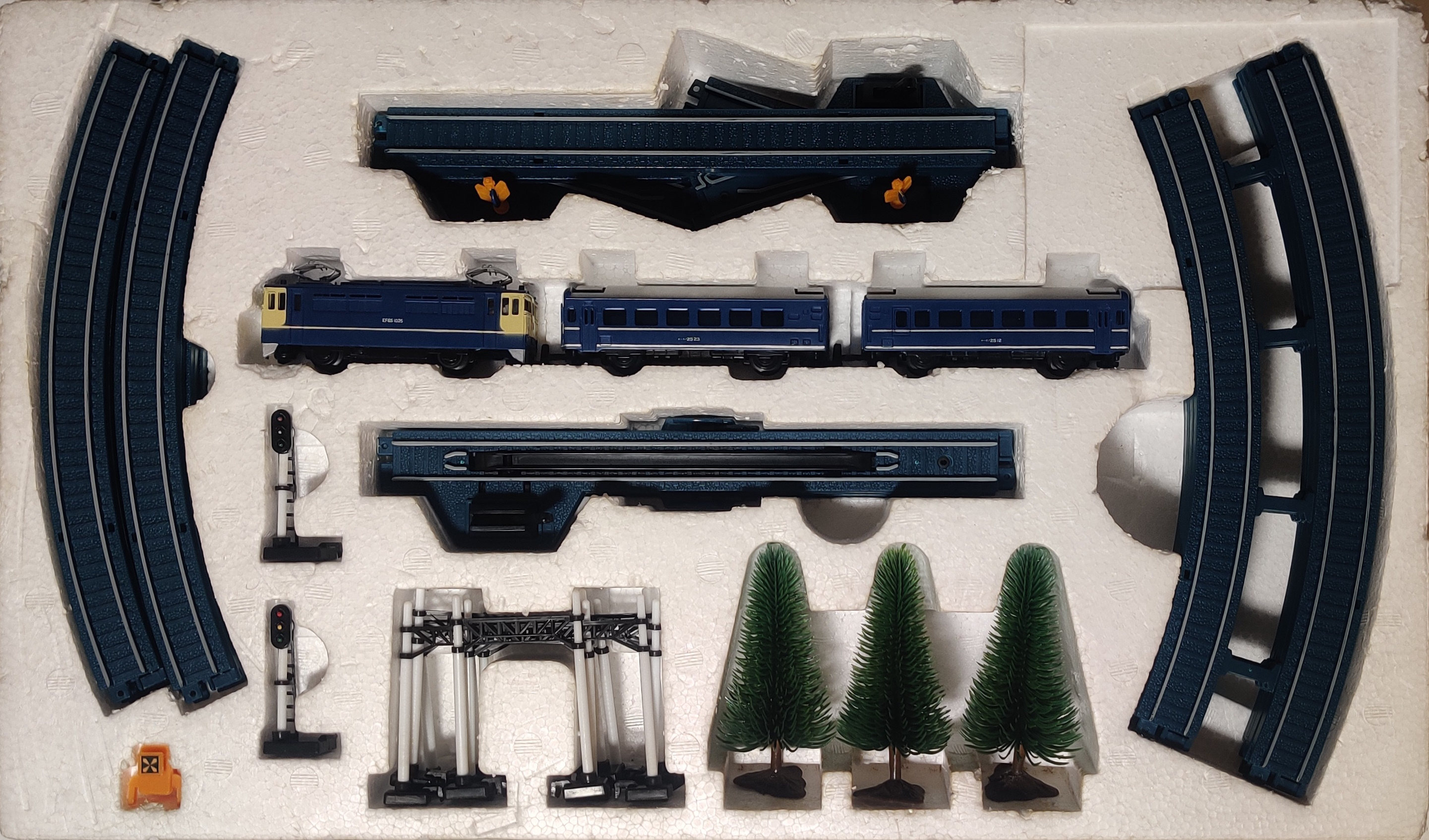Bandai Mini Mini Rail No. 2 Blue Train Set